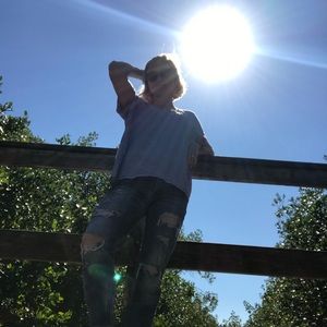 Meet your Posher, Cara